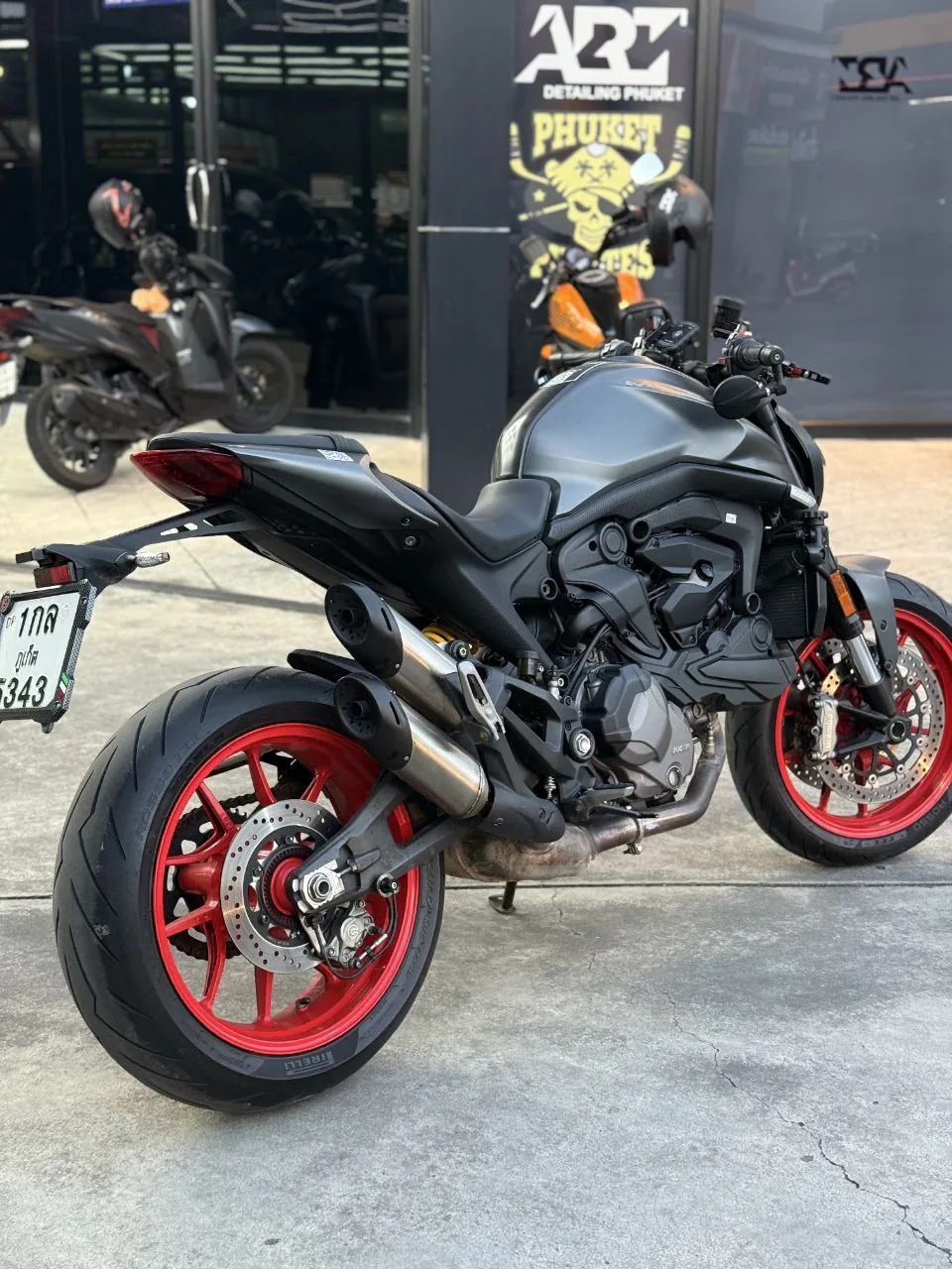 Ducati Monster 2024 — Photo 3