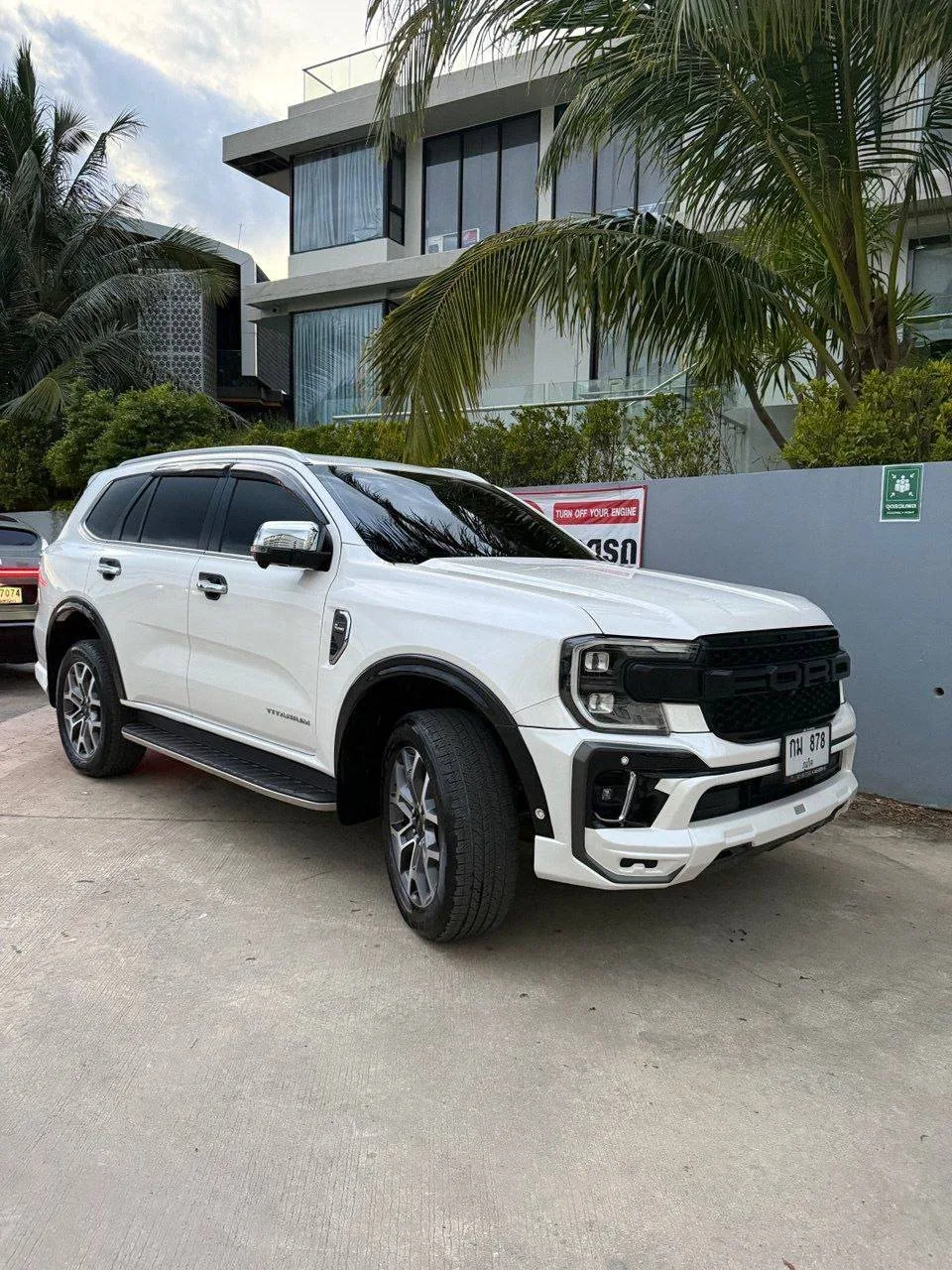 Ford Everest Titanium+ 2023