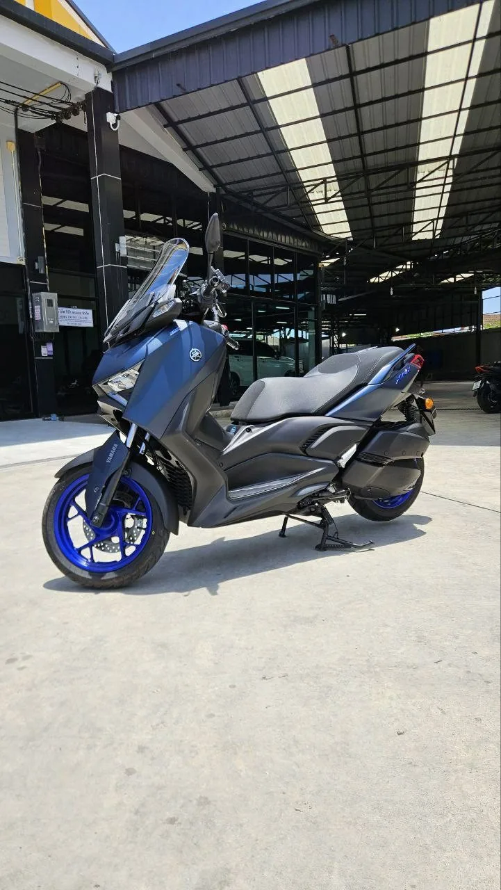 Yamaha XMAX 300 2023 — Photo 2